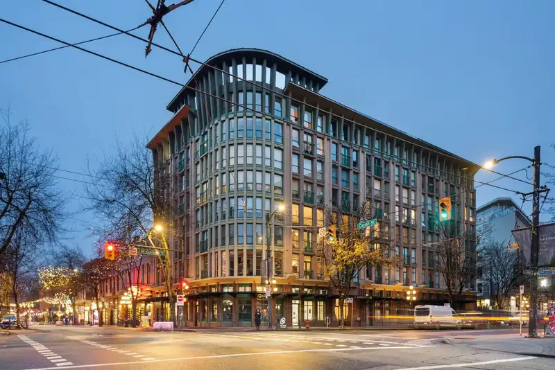 111 1 E CORDOVA STREET - photo 1 of 14