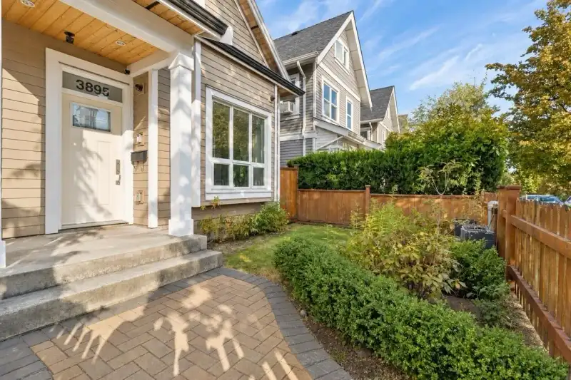 3895 DUMFRIES STREET - photo 1 of 25