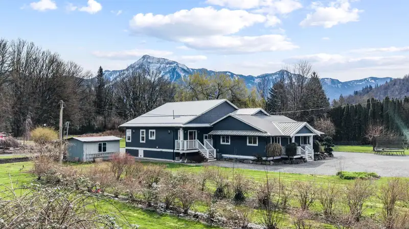 2284 ASHTON ROAD - photo 1 of 40