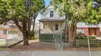 2673 PANDORA STREET - thumbnail 7