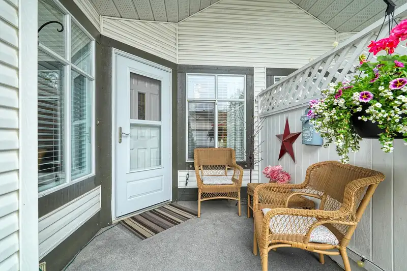 115 19649 53 AVENUE - photo 3 of 25