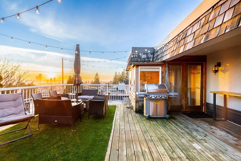 401 5340 HASTINGS STREET - photo 4 of 25