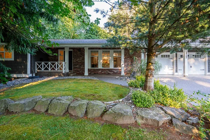 2942 PALM CRESCENT - photo 3 of 25