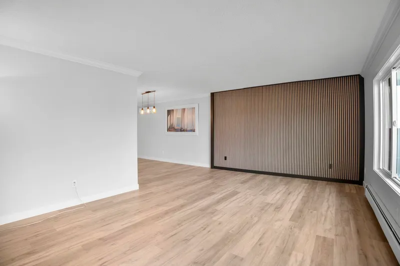 2228 GUILFORD DRIVE - photo 4 of 25