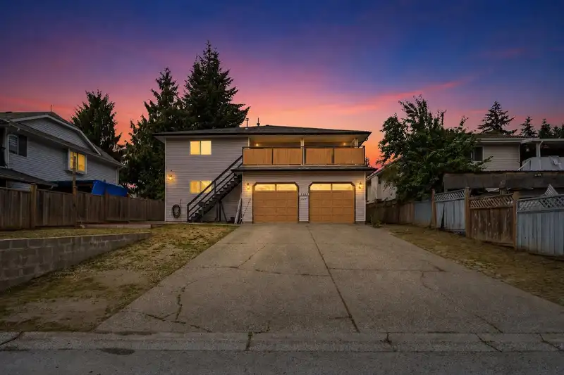 14648 88 AVENUE - photo 1 of 40