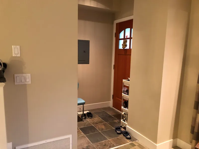 252 JENSEN STREET - photo 4 of 25