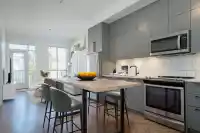 214 10168 149 STREET - thumbnail 1