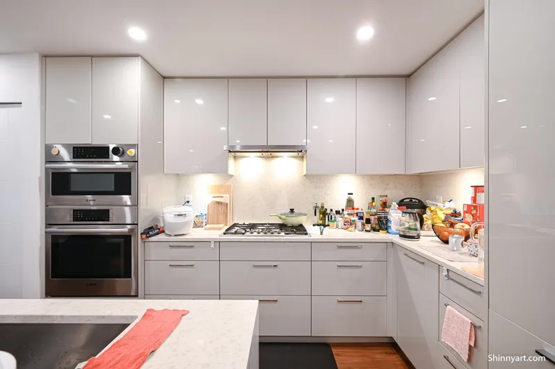 202 5058 CAMBIE STREET - photo 3 of 15