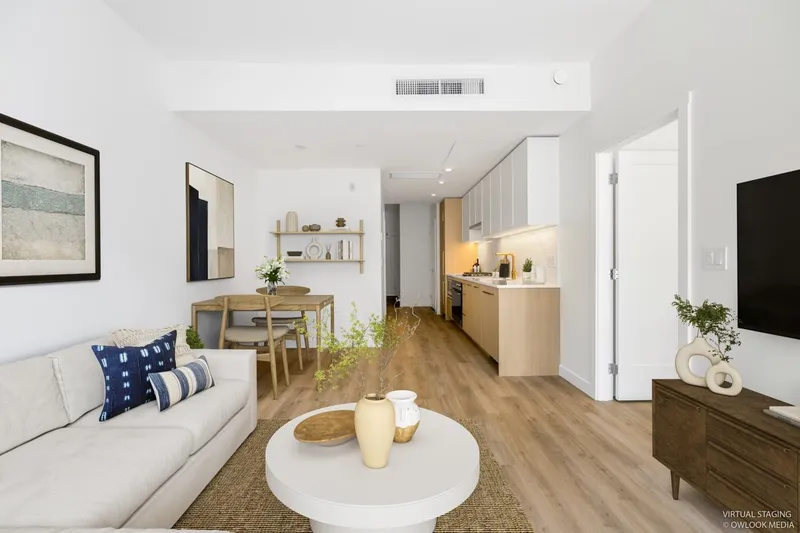 209 375 CLAYTON STREET - photo 1 of 11