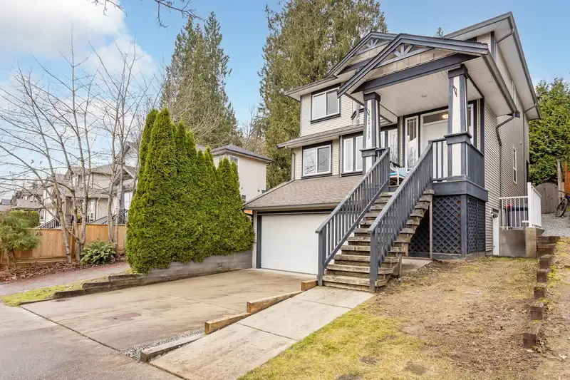 24133 102B AVENUE - photo 3 of 39