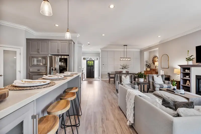 17421 1A AVENUE - photo 1 of 25