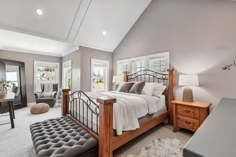 17421 1A AVENUE - photo 2 of 25