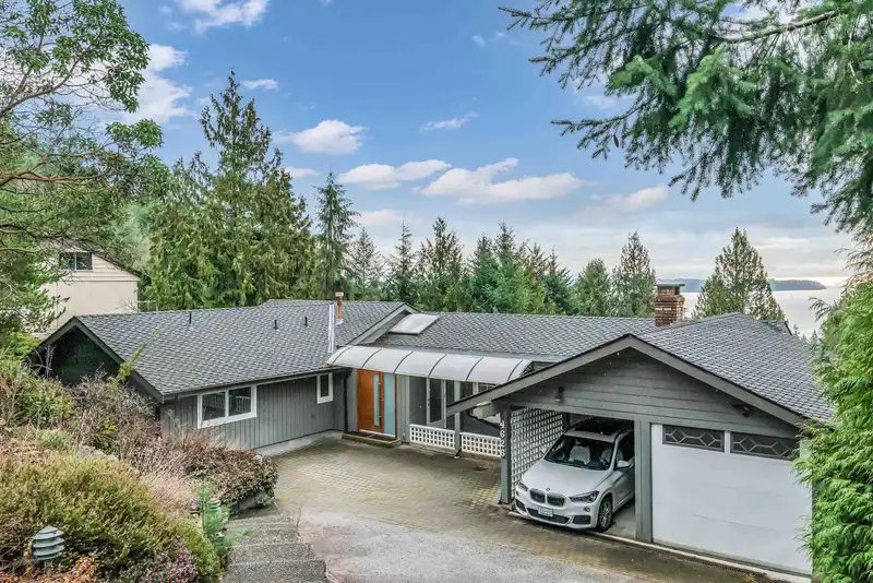 4626 WOODGREEN DRIVE - photo 1 of 40
