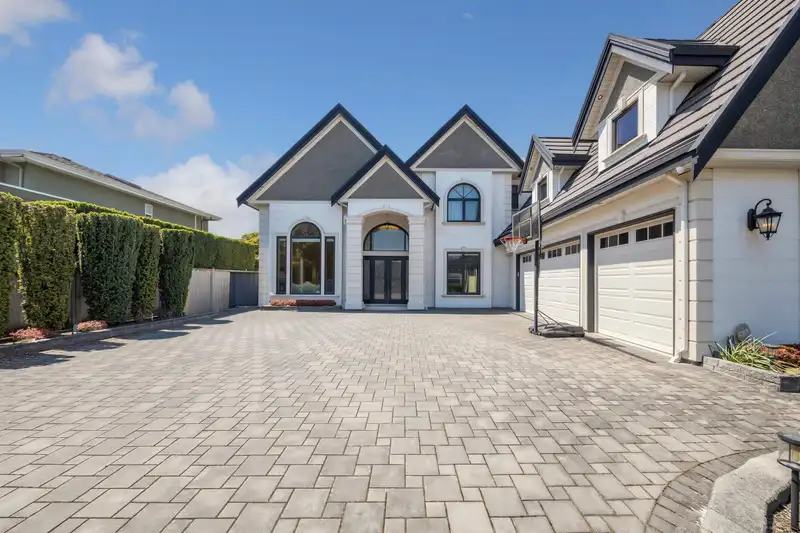 6351 DOVER ROAD - photo 4 of 39