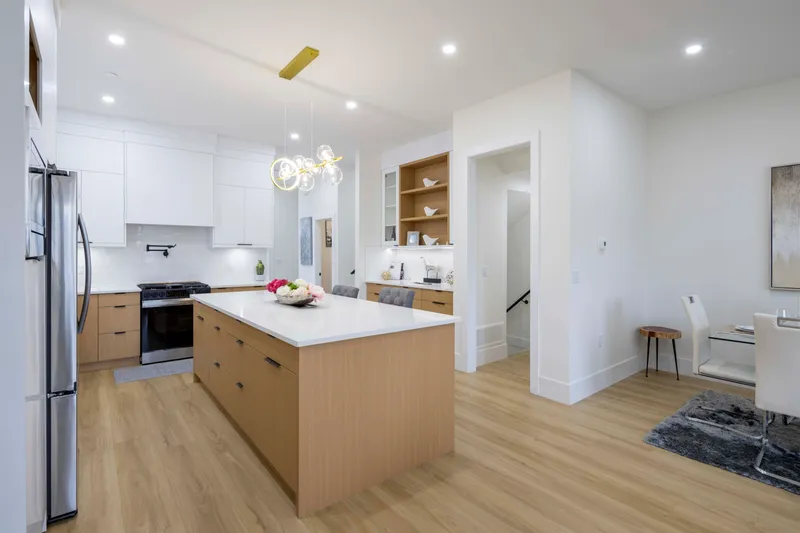 7683 197 STREET - photo 3 of 25