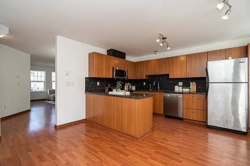 5 8638 159 STREET - photo 2 of 40