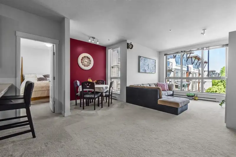 332 15918 26 AVENUE - photo 2 of 11