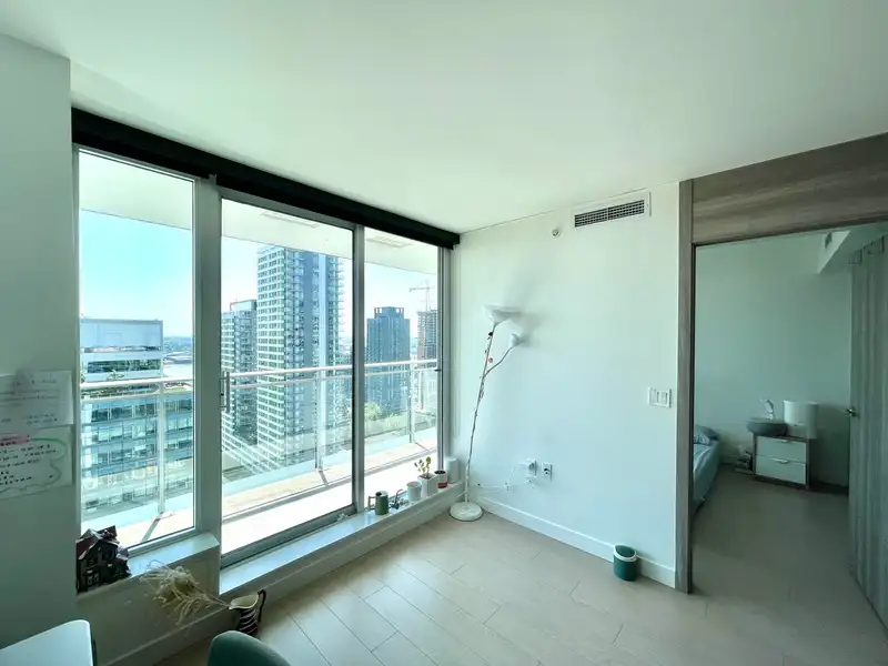 3102 455 SW MARINE DRIVE - photo 4 of 24