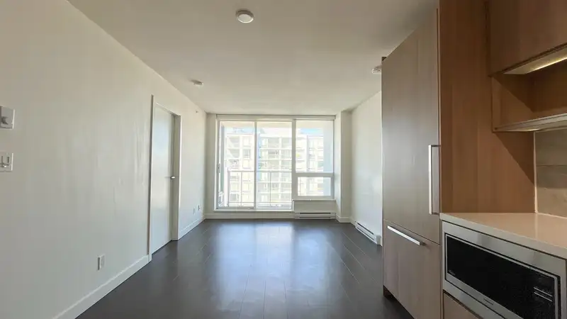 4505 13750 100 AVENUE - photo 4 of 20