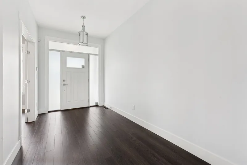 4668 ROBIN LANE - photo 3 of 25