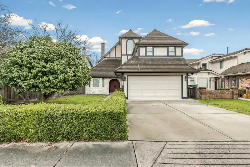 4420 WALLER DRIVE - photo 1 of 36