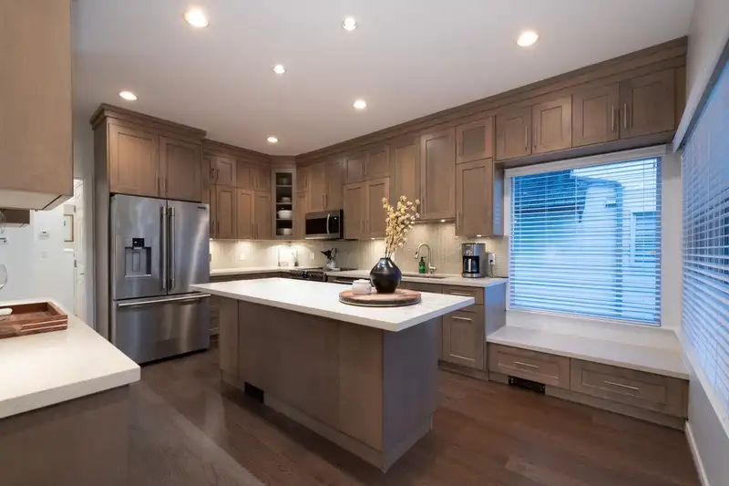 3282 WELLINGTON COURT - photo 1 of 40