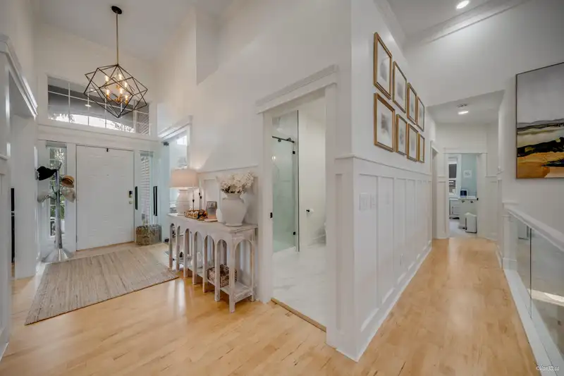 16895 87 AVENUE - photo 2 of 40