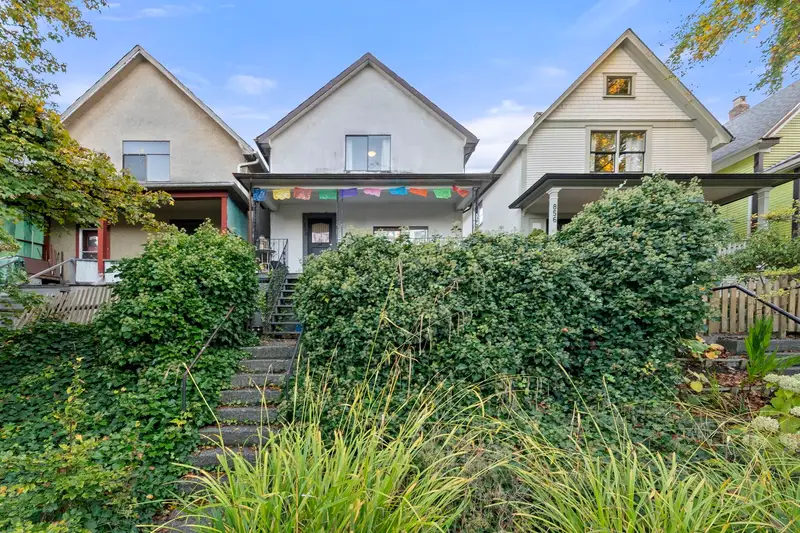 858 UNION STREET - photo 1 of 25