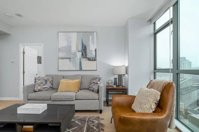 1105 1383 HOWE STREET - photo 4 of 25