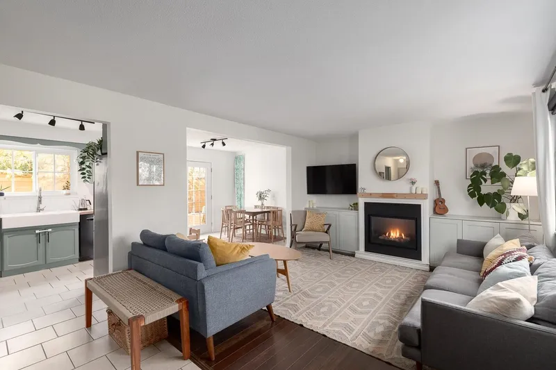 726 VERNON DRIVE - photo 1 of 25