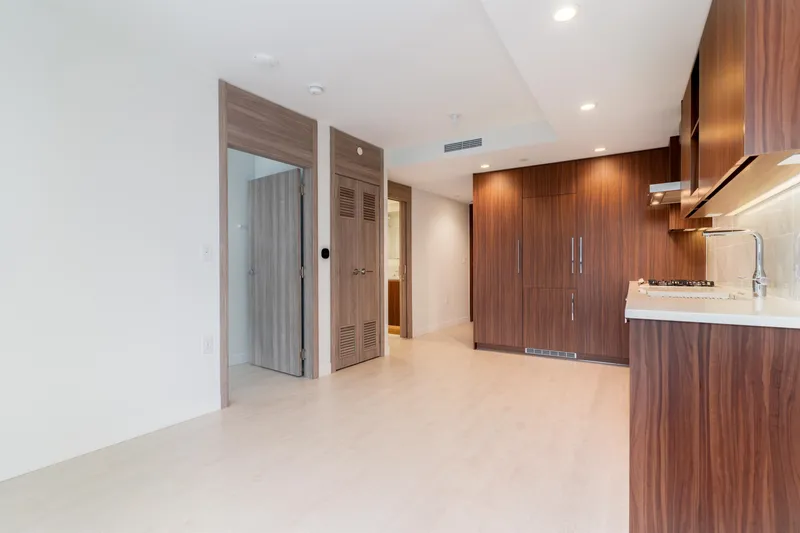 603 1768 COOK STREET - photo 4 of 18