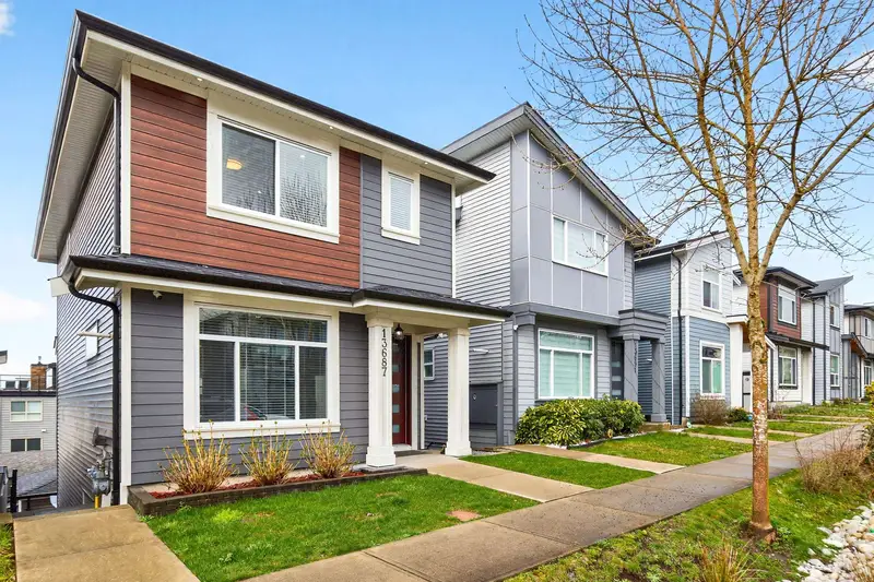 13687 232A STREET - photo 2 of 25