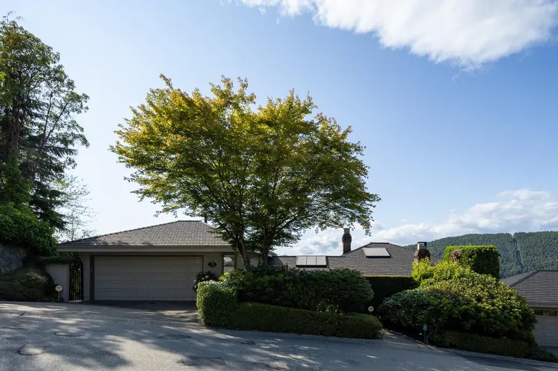 5267 ASPEN DRIVE - photo 2 of 25