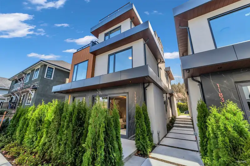 1 1177 W 33RD AVENUE - photo 1 of 33