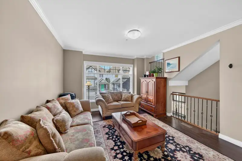 11812 191A STREET - photo 4 of 33