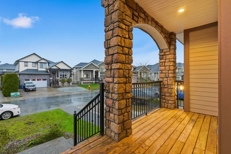 12428 201 STREET - photo 2 of 25