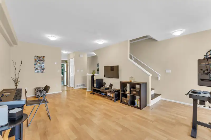 8 12110 75A AVENUE - photo 2 of 22