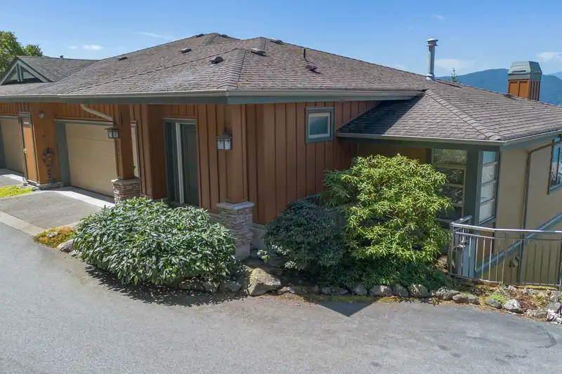 8601 SEASCAPE PLACE - photo 2 of 40