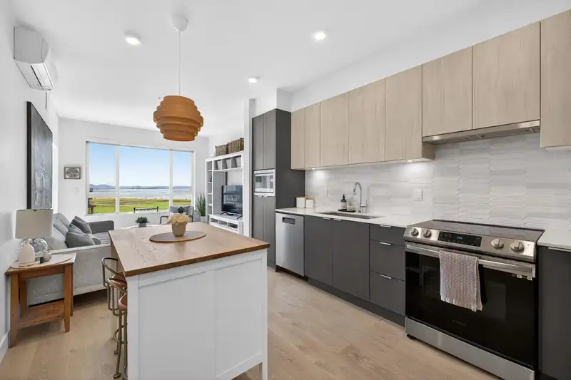 625 2499 RABBIT DRIVE - photo 1 of 39