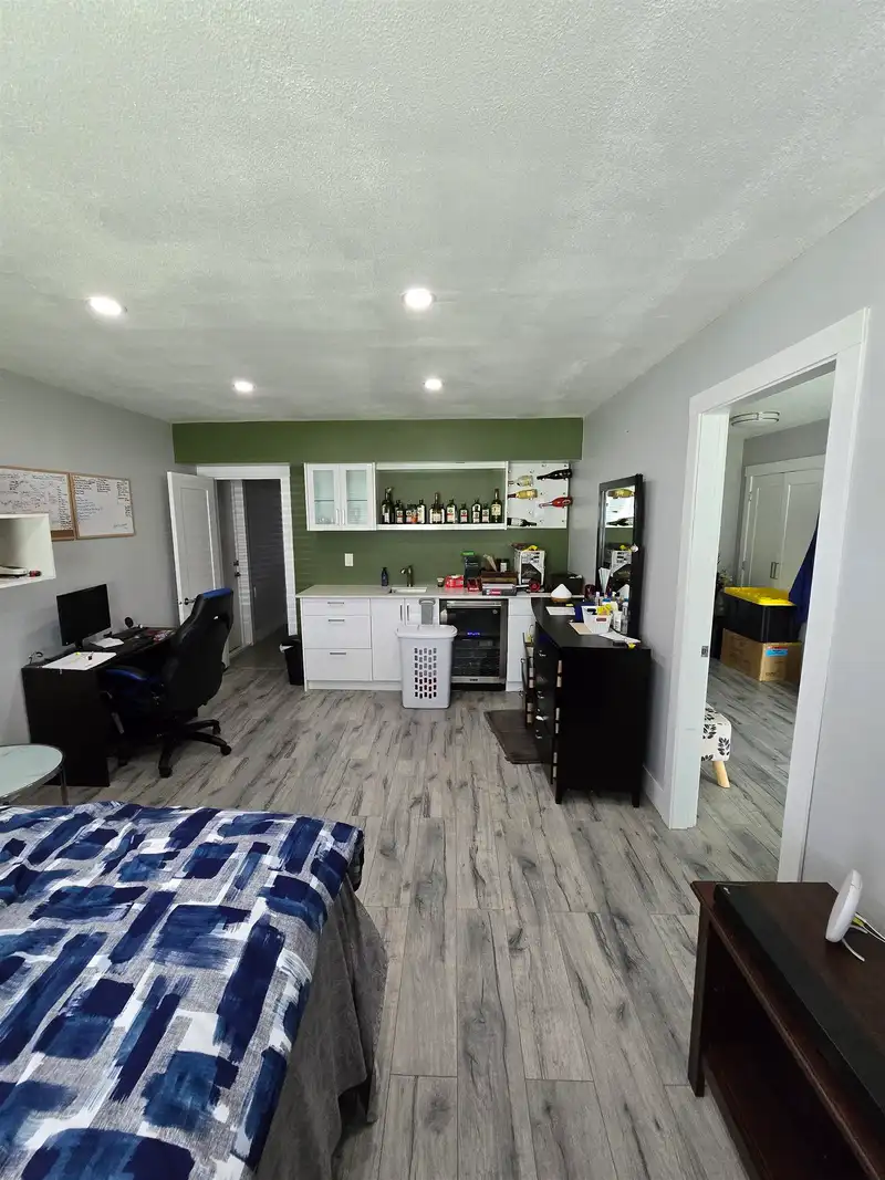 2022 154 STREET - photo 4 of 17