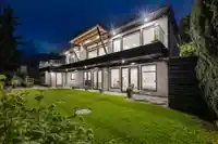 255 SANDRINGHAM CRESCENT - thumbnail 2