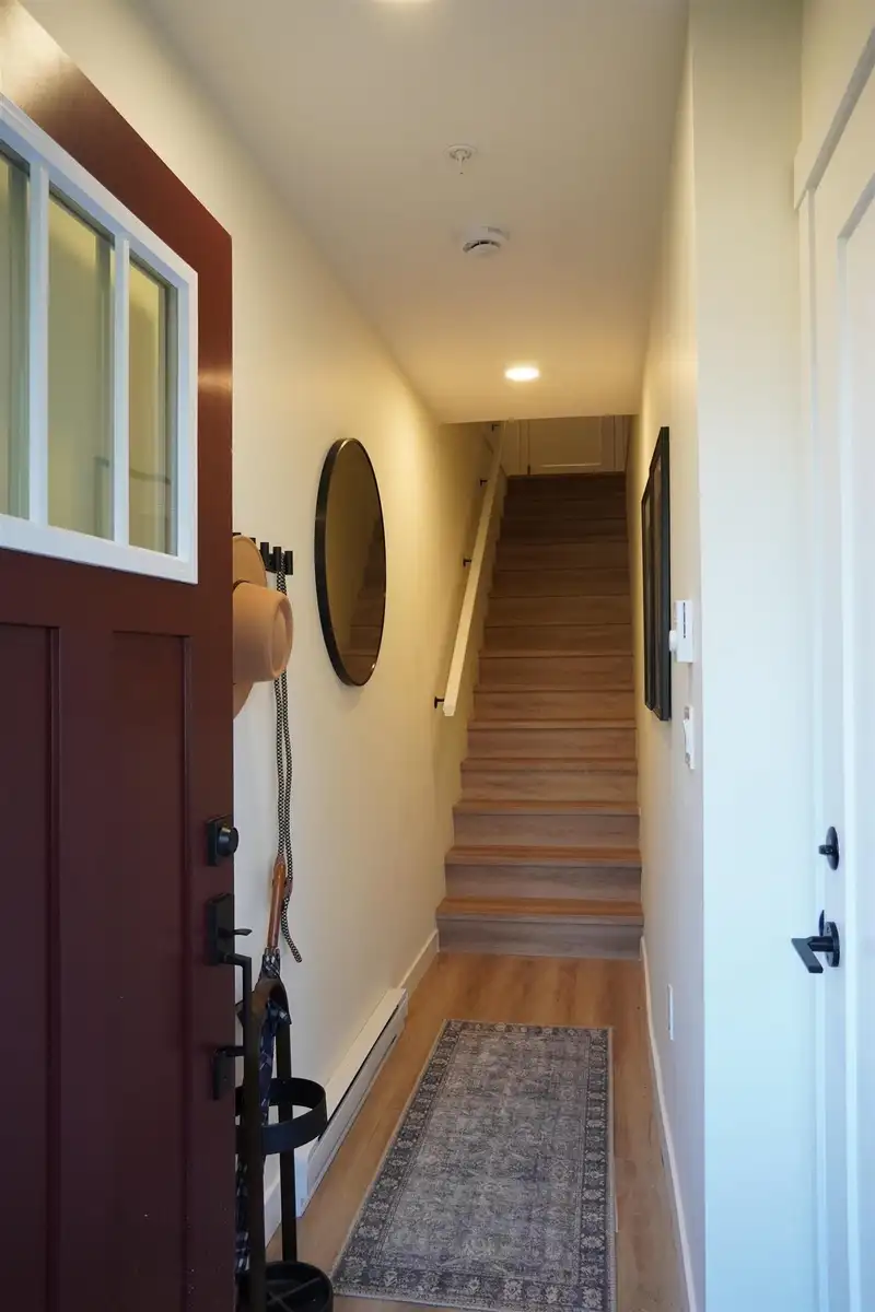 4 2150 RINDALL AVENUE - photo 3 of 8