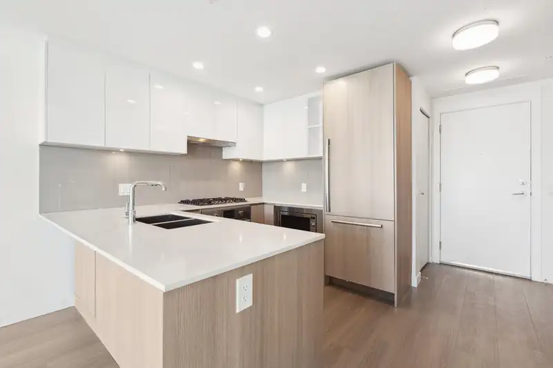 1805 618 CARNARVON STREET - photo 4 of 37
