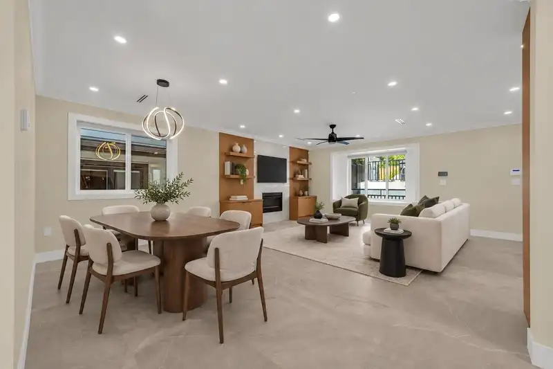 800 MONTROYAL BOULEVARD - photo 3 of 40