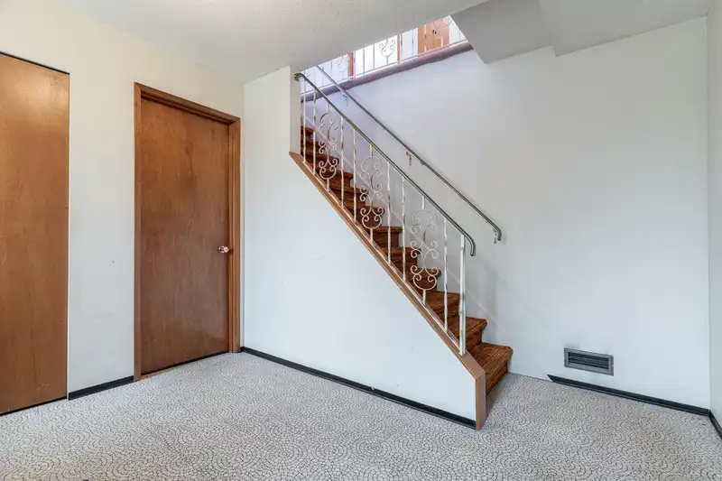 150 E 28TH AVENUE - photo 4 of 29
