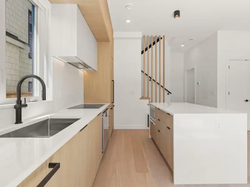 2 4422 W 6TH AVENUE - photo 4 of 20