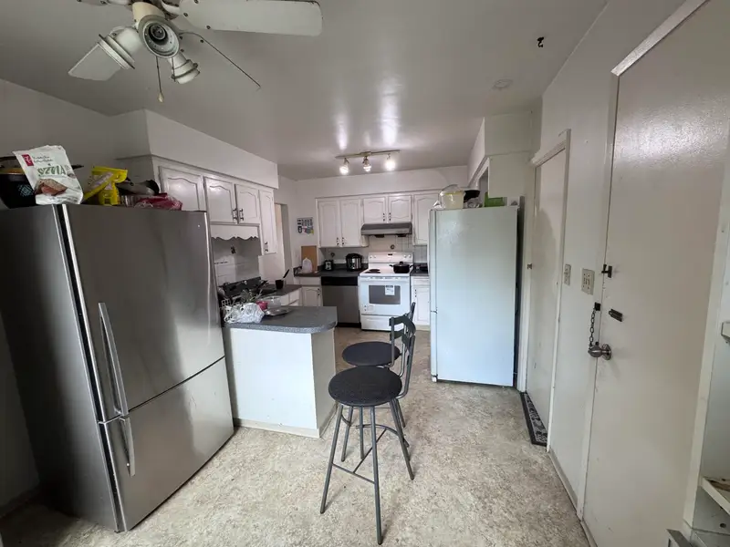 8356 ELLIOTT STREET - photo 2 of 18