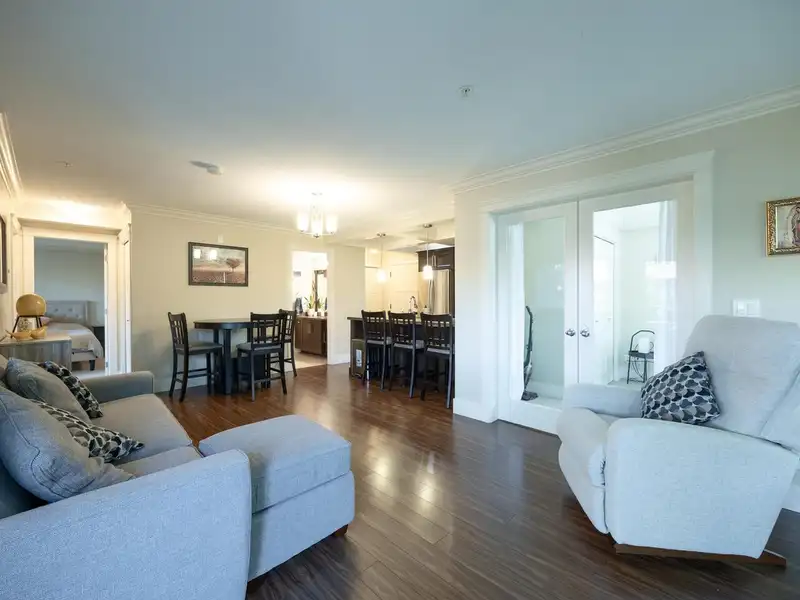 111 2175 FRASER AVENUE - photo 3 of 24