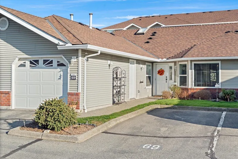 69 1973 WINFIELD DRIVE - photo 1 of 25