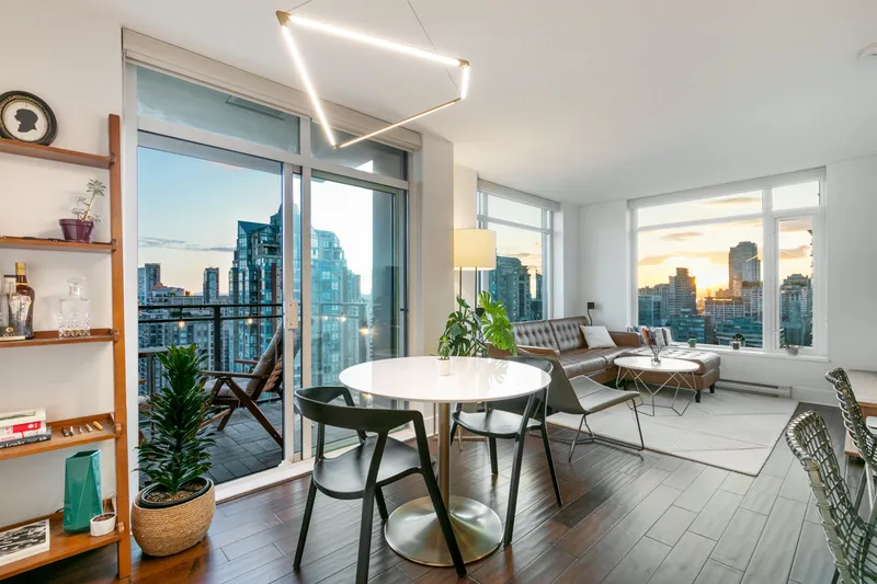 2801 888 HOMER STREET - photo 2 of 25